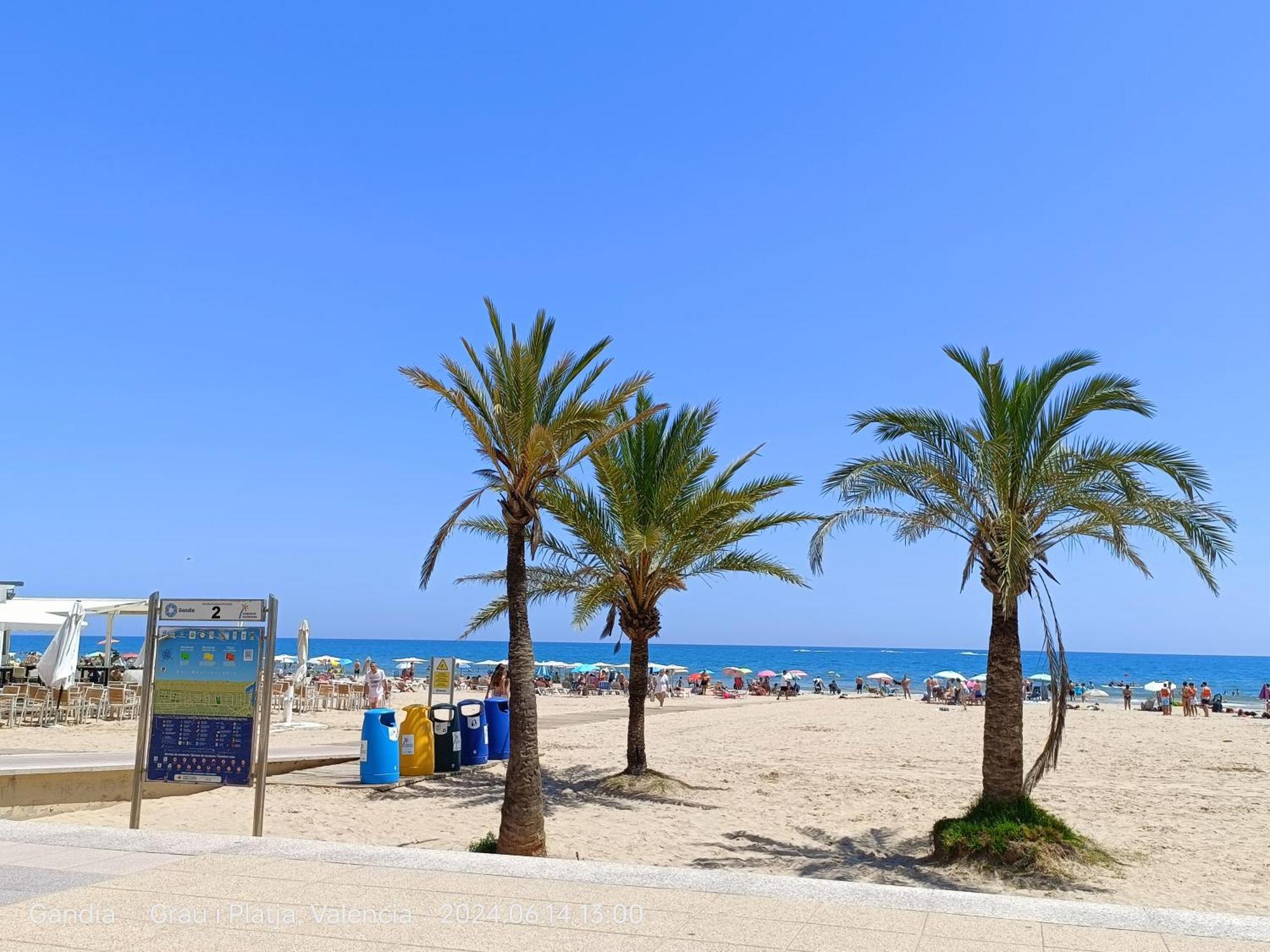 Mare De Deu, Vivienda Vacacional Para Familias Y Mayores De 25 Anos En El Grao De Gandia-Playa Playa de Gandia Buitenkant foto