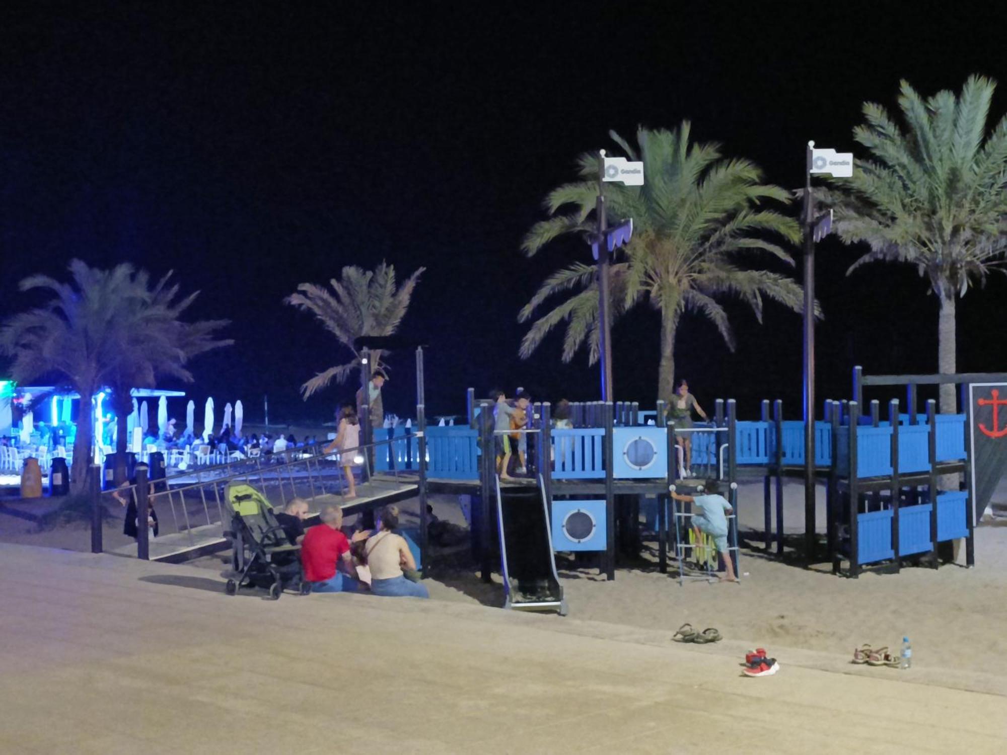 Mare De Deu, Vivienda Vacacional Para Familias Y Mayores De 25 Anos En El Grao De Gandia-Playa Playa de Gandia Buitenkant foto